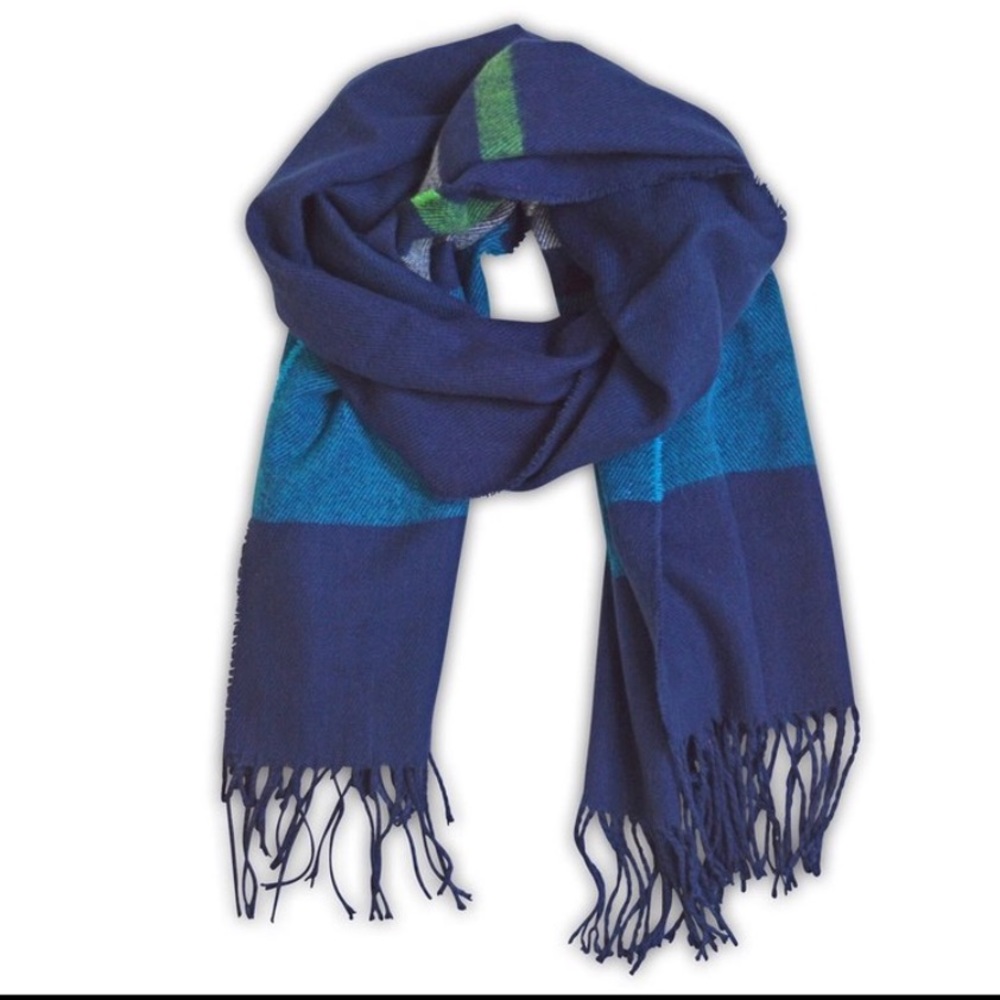 💲🔟SALE ⭐️HP⭐️ Navy Striped Blanket Scarf